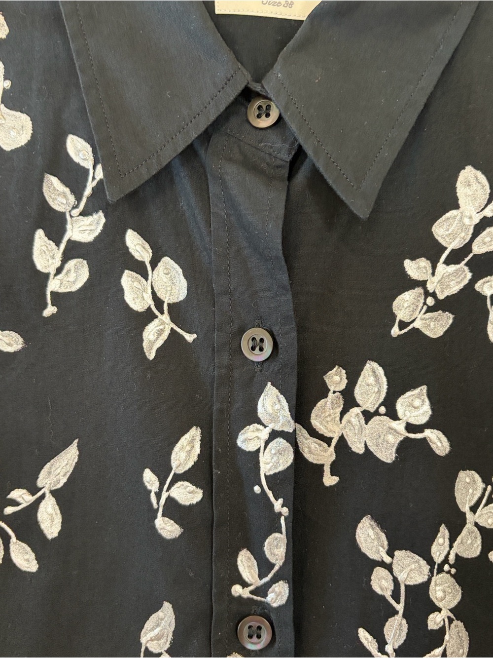 Dries Van Noten Black Button-Down Shirt with White/Silver hand paint Leaf Motif - Picture 5 of 11